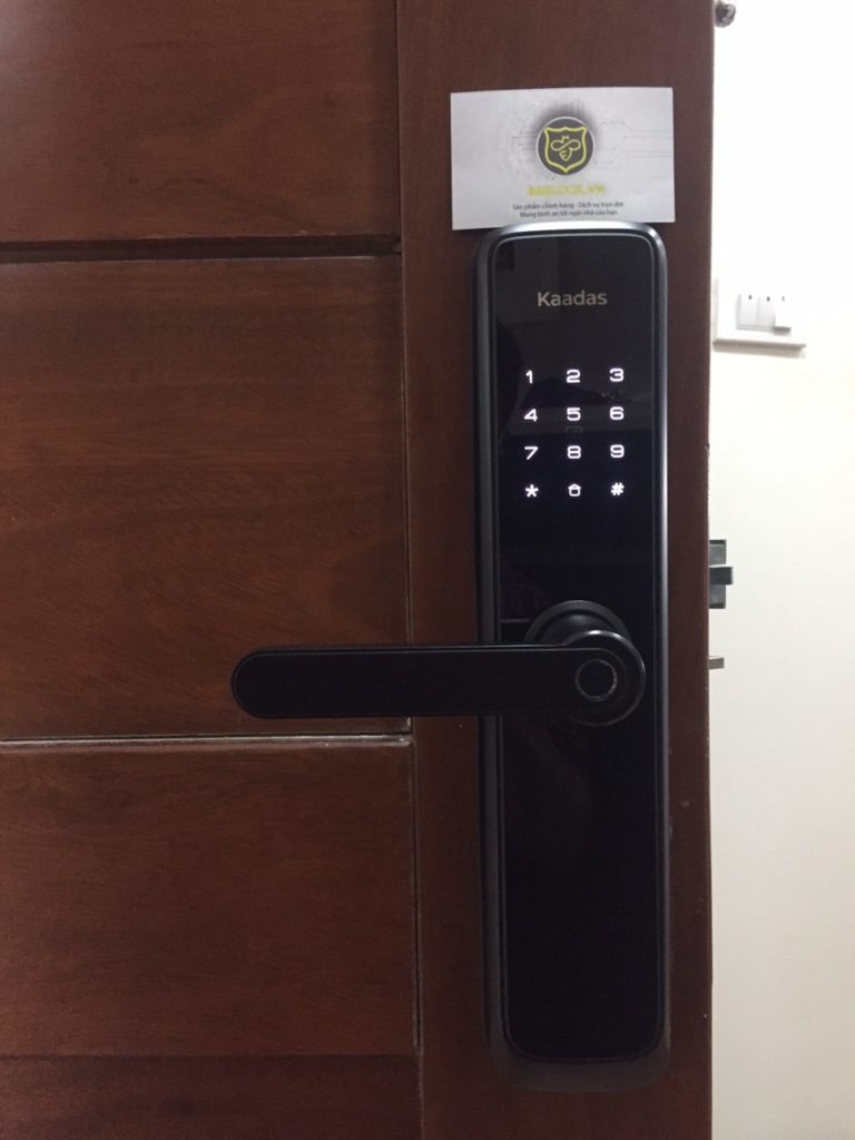 khóa cửa điện tử cho căn hộ chung cư